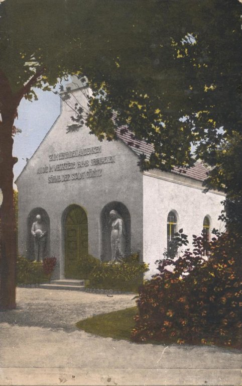 Historische Fotos der Stadt Göritz (Oder) Stadtansichten - Friedhofskapelle und Denkmal